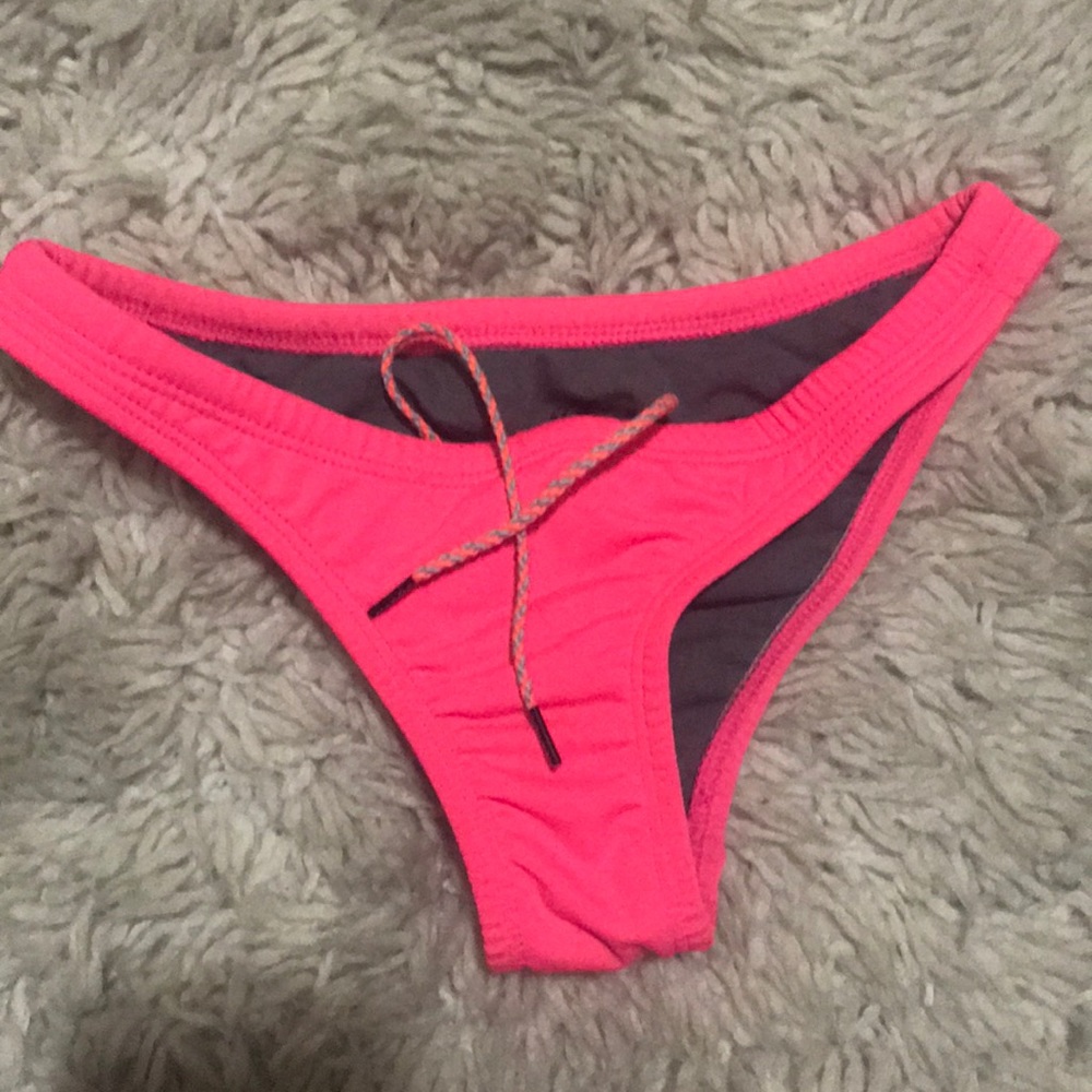 Jolyn Bottoms Size Small